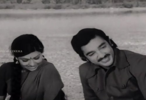 aandavan illaa ulagamidhu - oru oodhaappu kan simittugiradhu (1976)